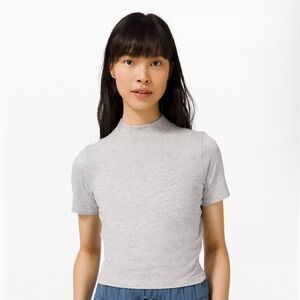 Lululemon Athletica Short Sleeve Tee